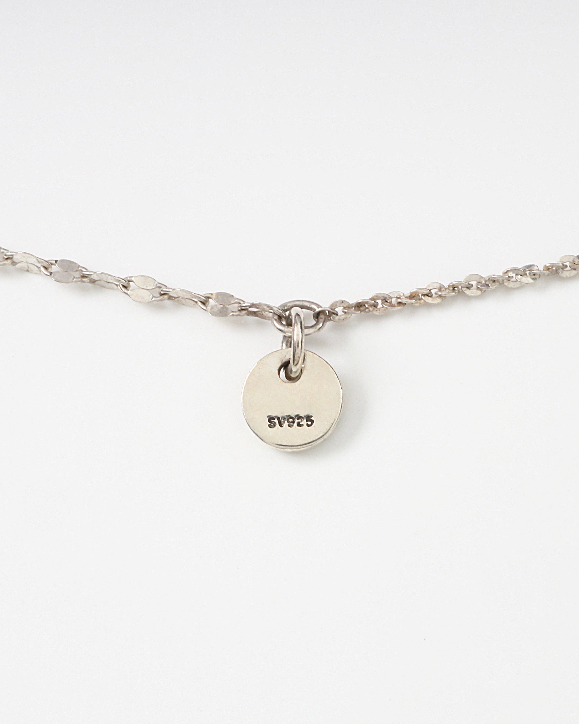 Loop necklace