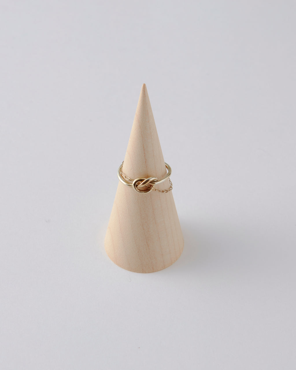 Knot ring